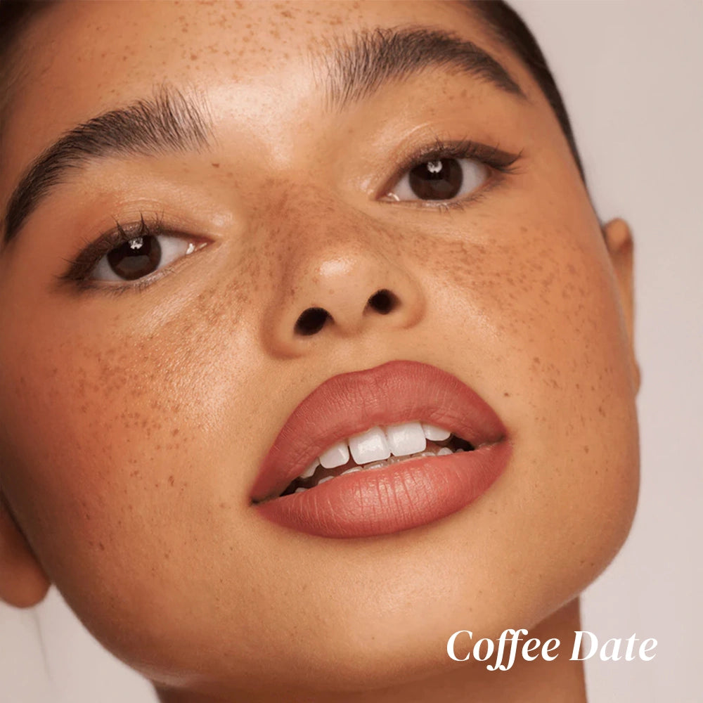 One Swipe Contour & Fill Lip Pen